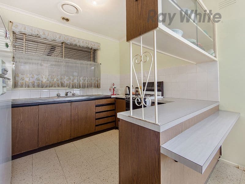 1 McRae Avenue, St Albans VIC 3021, St Albans - Thumbnail 4