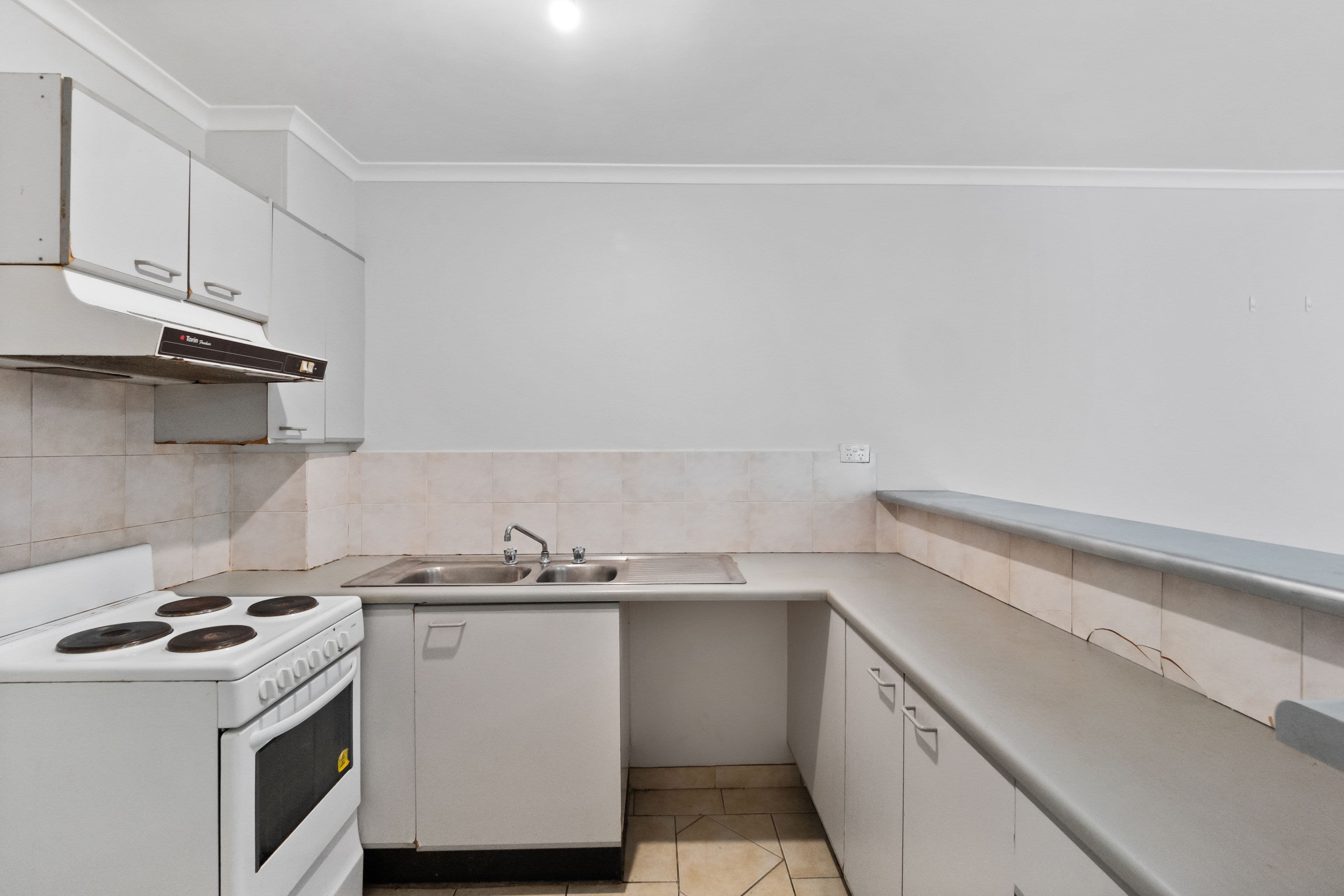 7 Griffiths Street, Blacktown NSW 2148, Blacktown - Thumbnail 3