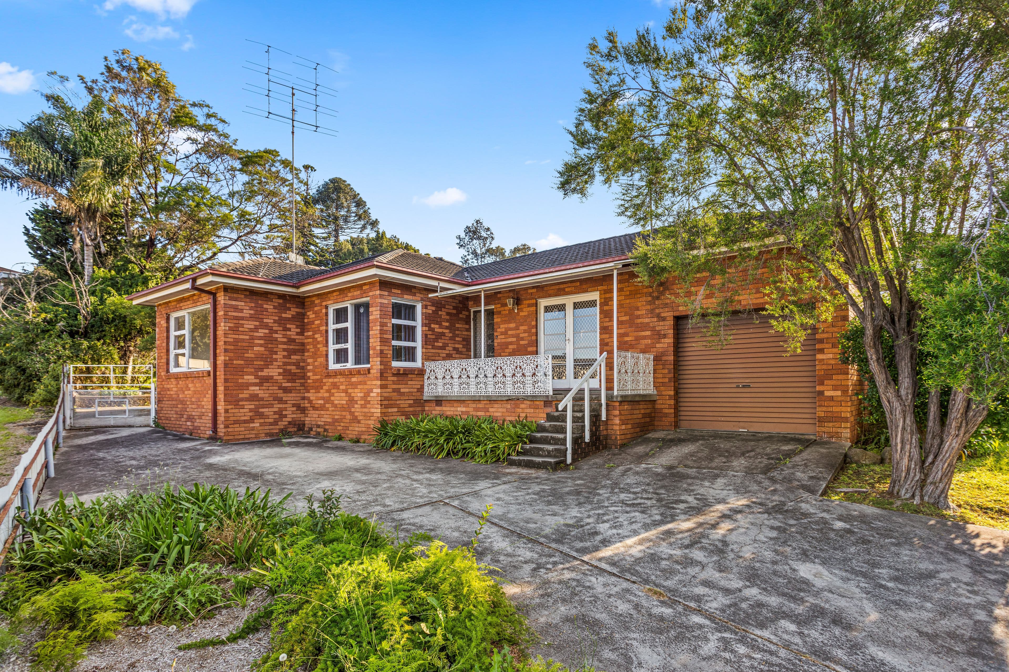 53 Cummins Street, Unanderra NSW 2526, Unanderra - Image 1