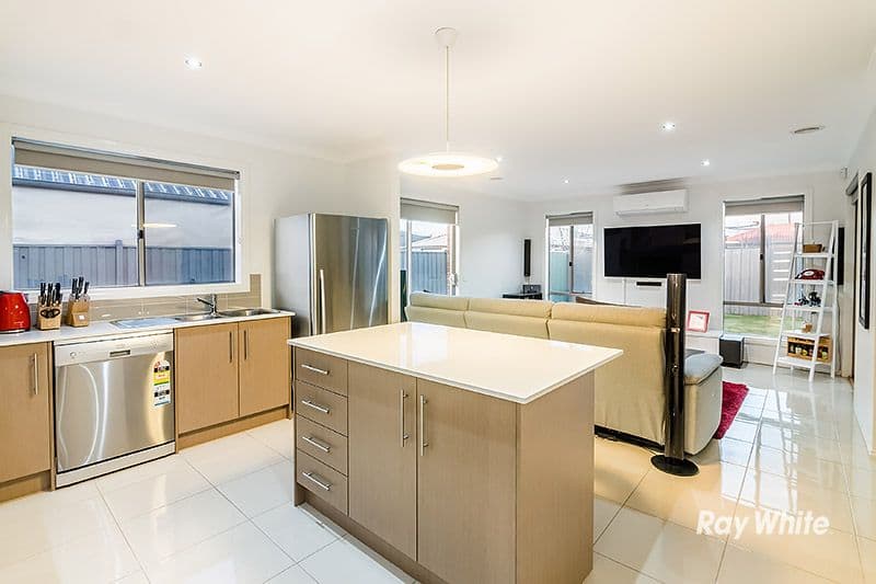 21 Valencia Circuit, Cranbourne VIC 3977, Cranbourne - Thumbnail 4