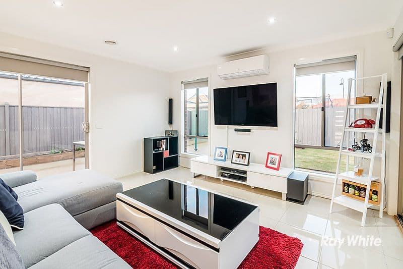 21 Valencia Circuit, Cranbourne VIC 3977, Cranbourne - Thumbnail 5