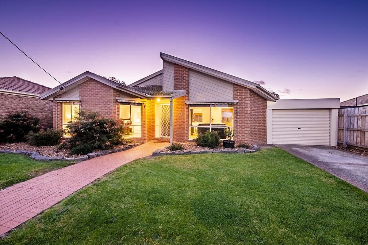 7 Willora Crescent, Cranbourne West VIC 3977, Cranbourne West - Image 1