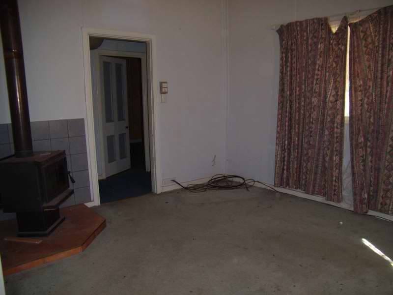 23 GARDINER Street, MOORA WA 6510, Moora - Thumbnail 4