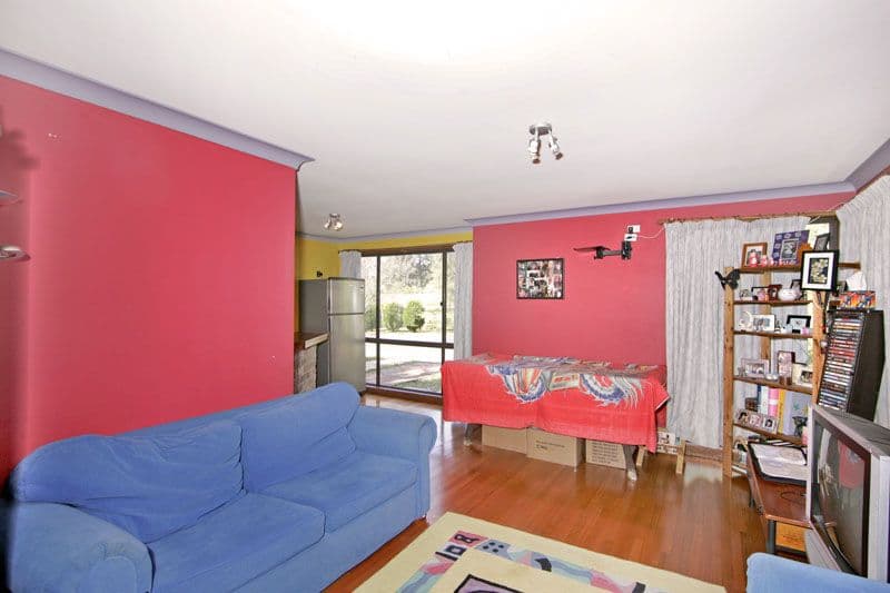 49  Bundeena Road, GLENNING VALLEY NSW 2261, Glenning Valley - Thumbnail 3