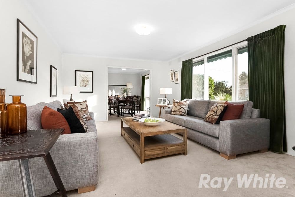 2 Ormiston Street, Mount Waverley VIC 3149, Mount Waverley - Thumbnail 2