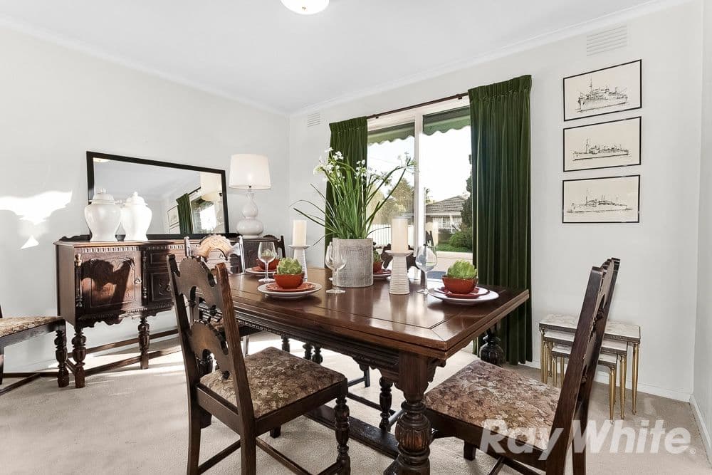 2 Ormiston Street, Mount Waverley VIC 3149, Mount Waverley - Thumbnail 3