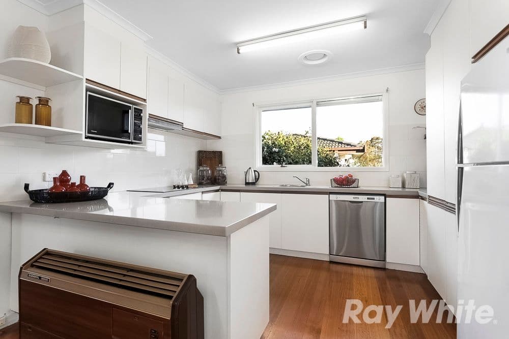 2 Ormiston Street, Mount Waverley VIC 3149, Mount Waverley - Thumbnail 5