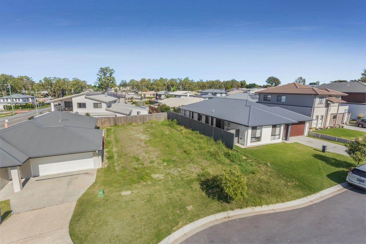 37 Majestic Street, Bridgeman Downs QLD 4035, Bridgeman Downs - Thumbnail 4