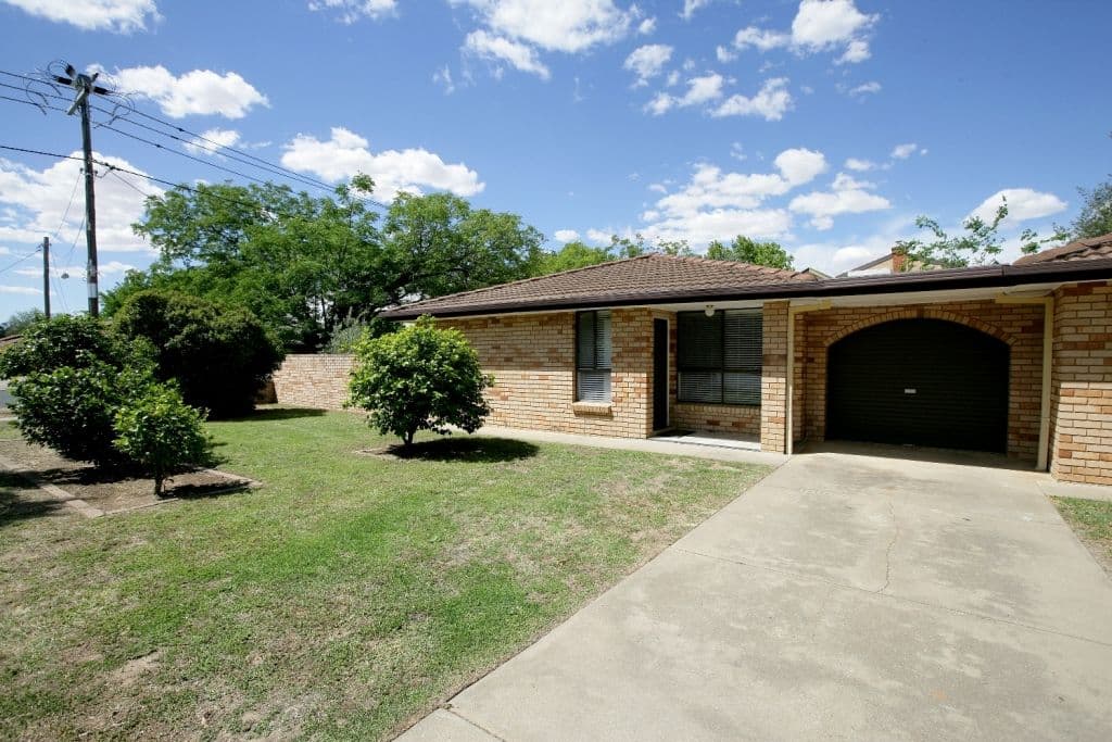 72 Crampton Street, WAGGA WAGGA NSW 2650, Wagga Wagga - Image 1