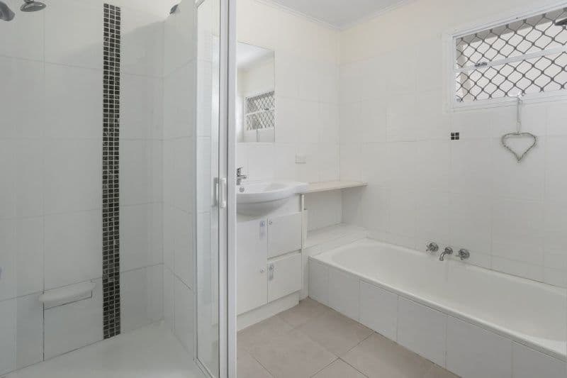 6 Munbilla Street, Oxley QLD 4075, Oxley - Thumbnail 3