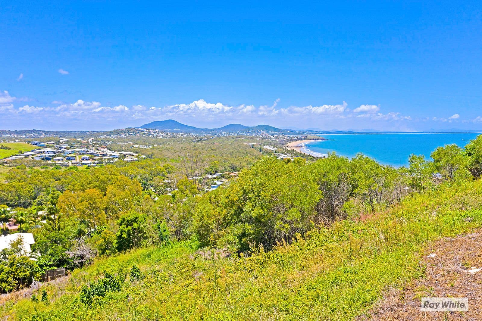 2 Oceana Crescent, Lammermoor QLD 4703, Lammermoor - Thumbnail 2