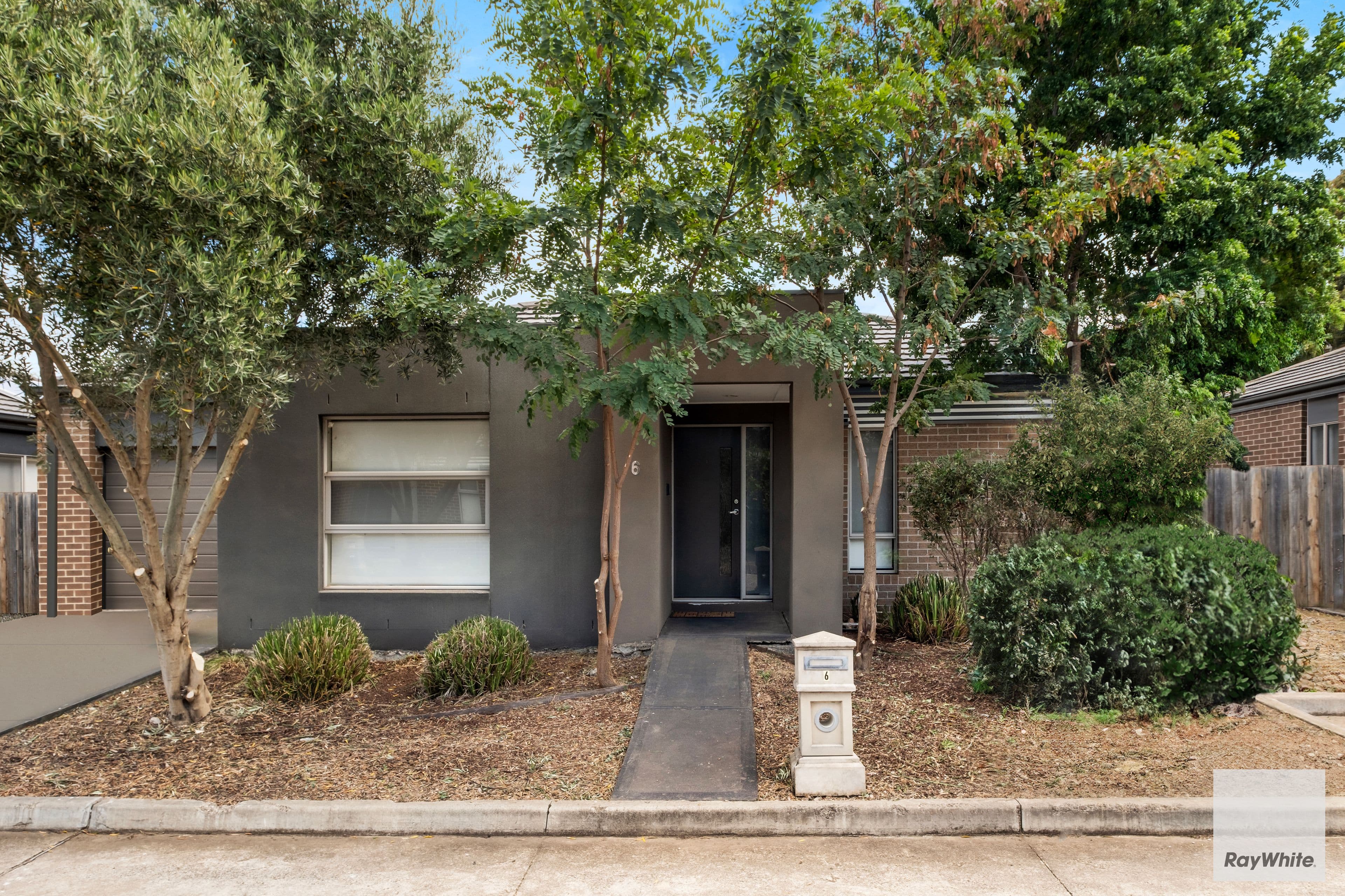 6 Admiralty Lane, Sydenham VIC 3037, Sydenham - Image 1