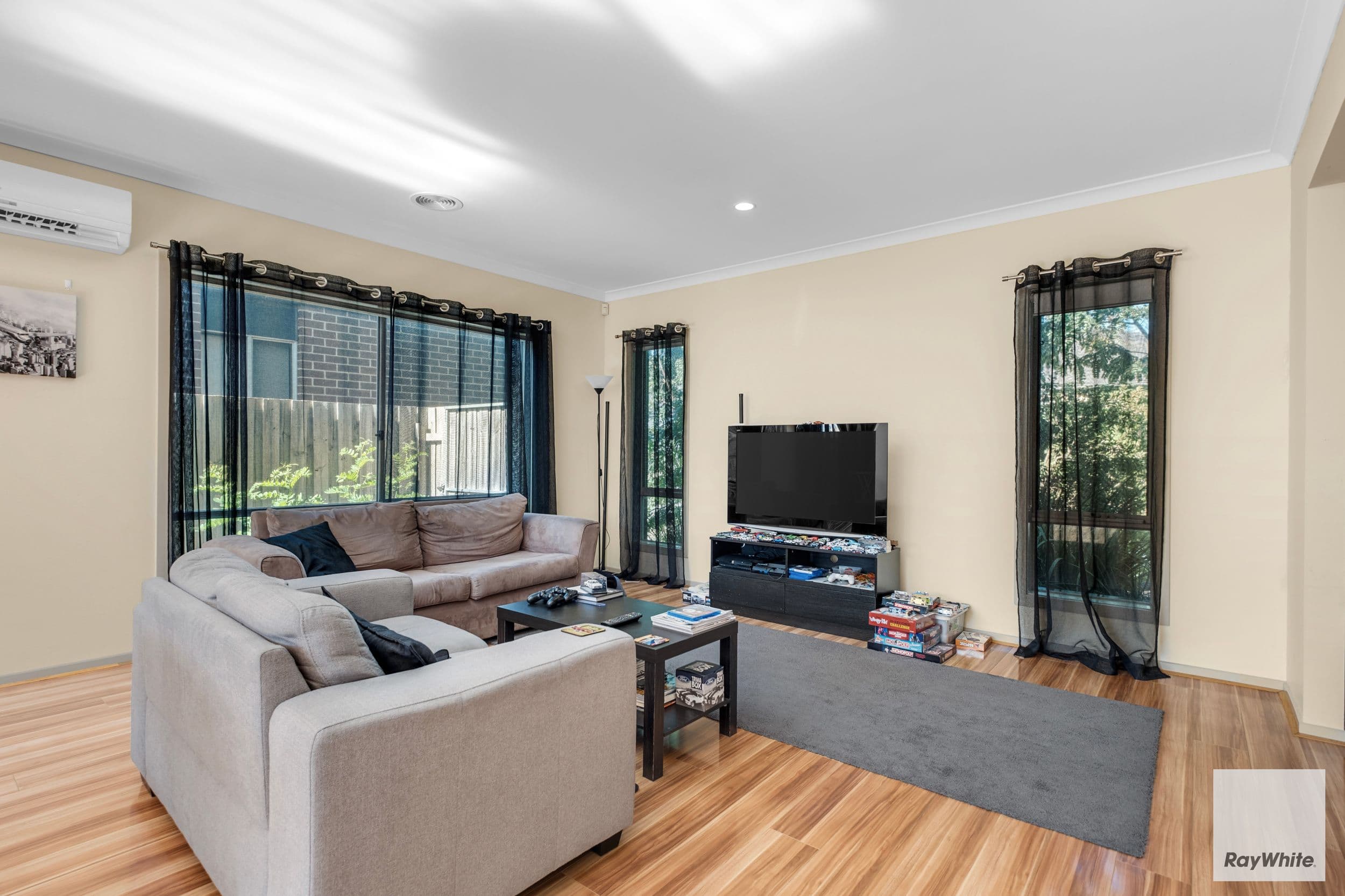 6 Admiralty Lane, Sydenham VIC 3037, Sydenham - Thumbnail 2