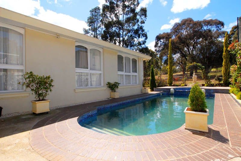 24 Golf Hill Avenue, DONCASTER VIC 3108, Doncaster - Thumbnail 2
