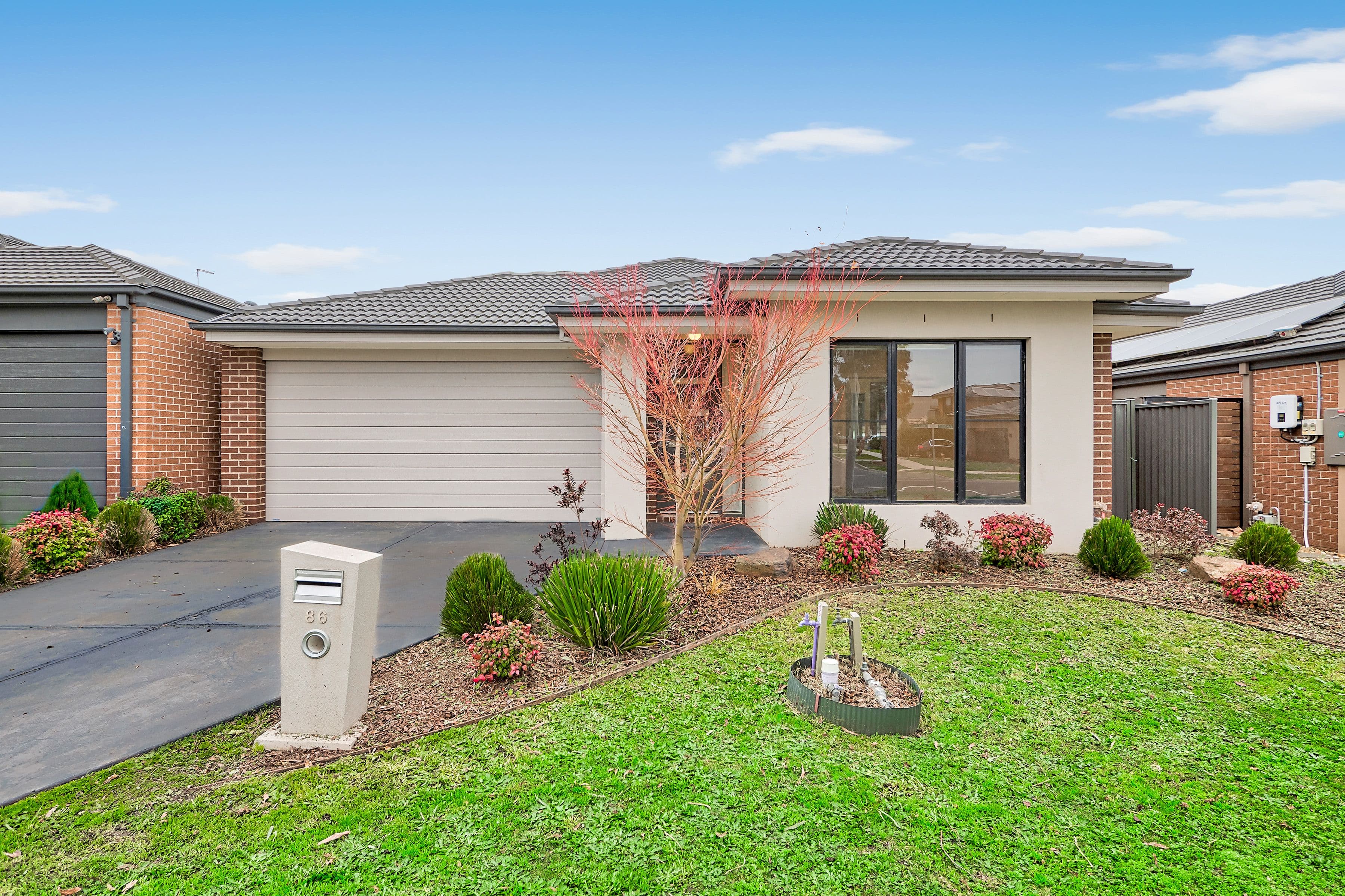 86 Elmslie Drive, Cranbourne East VIC 3977, Cranbourne East - Image 1