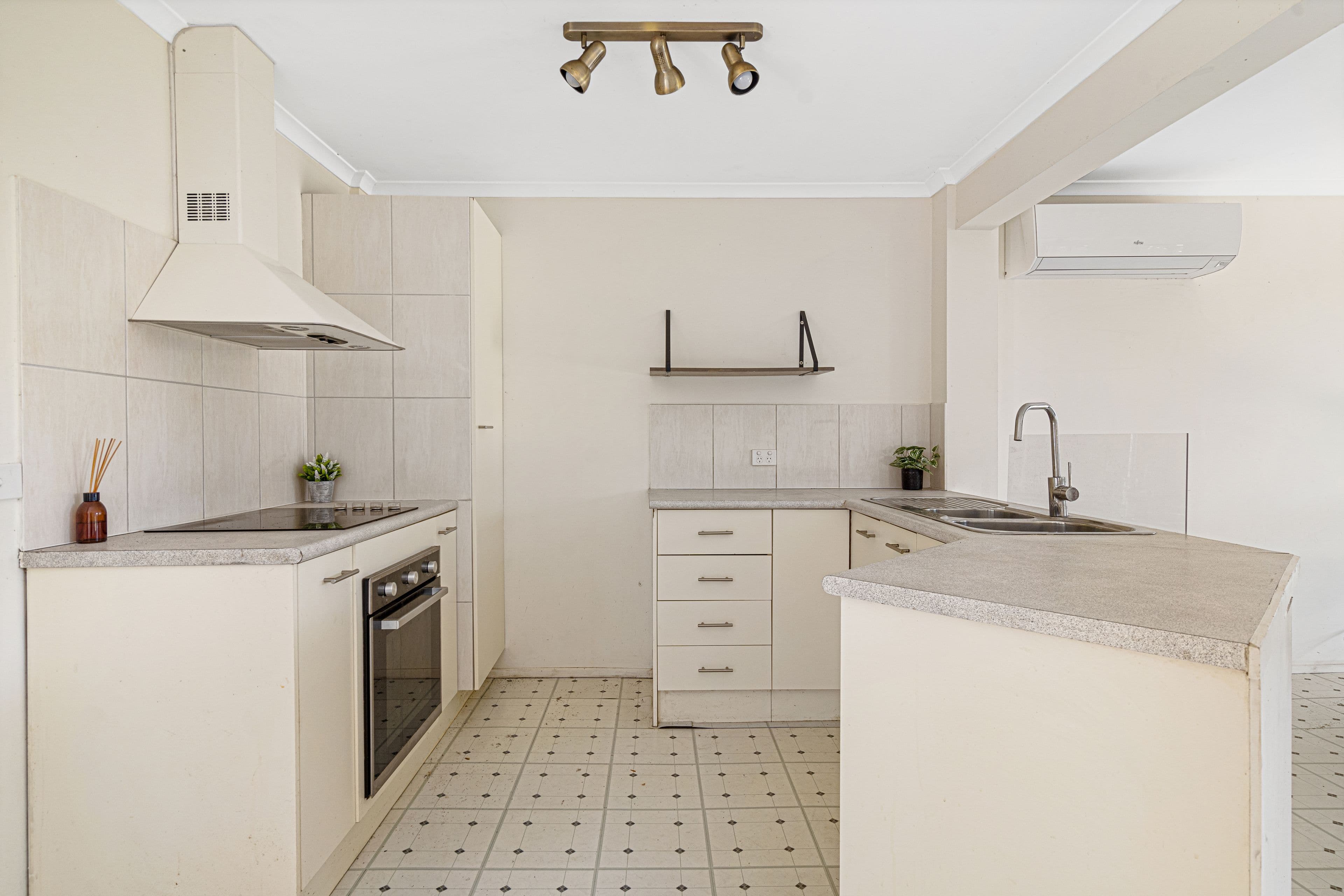 18 Kerrong Court, Shailer Park QLD 4128, Shailer Park - Thumbnail 6
