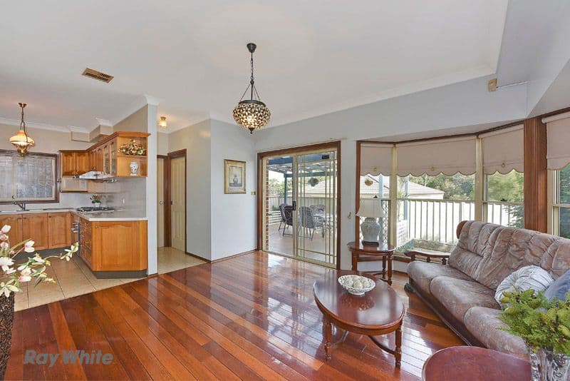 31 Warratta Place, Oatlands - Thumbnail 2
