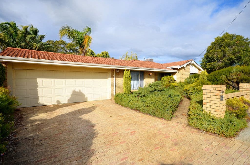 207 Altone Road, BEECHBORO WA 6063, Beechboro - Thumbnail 2