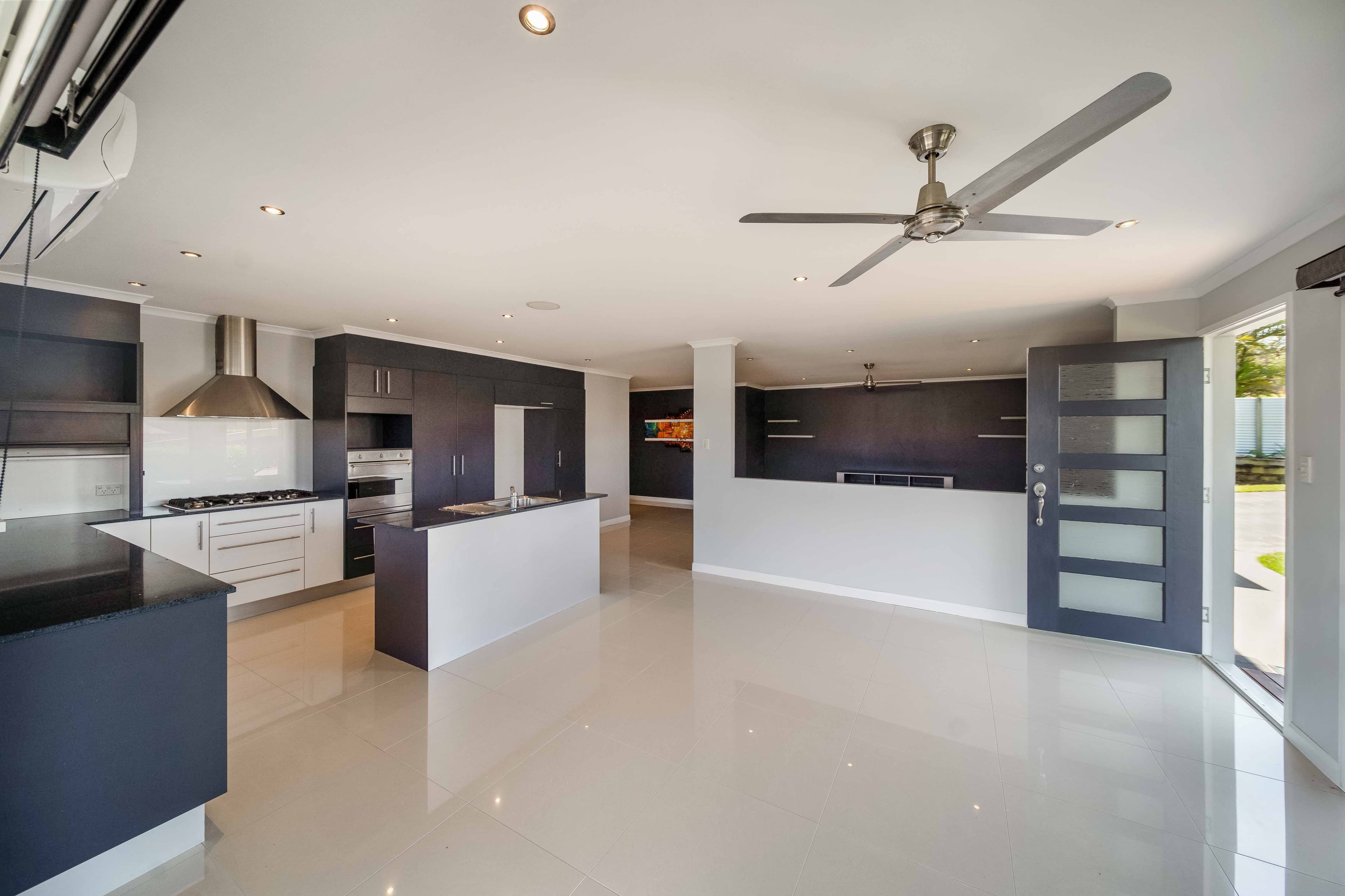 30 Gordon Place, Glass House Mountains QLD 4518, Glass House Mountains - Thumbnail 3
