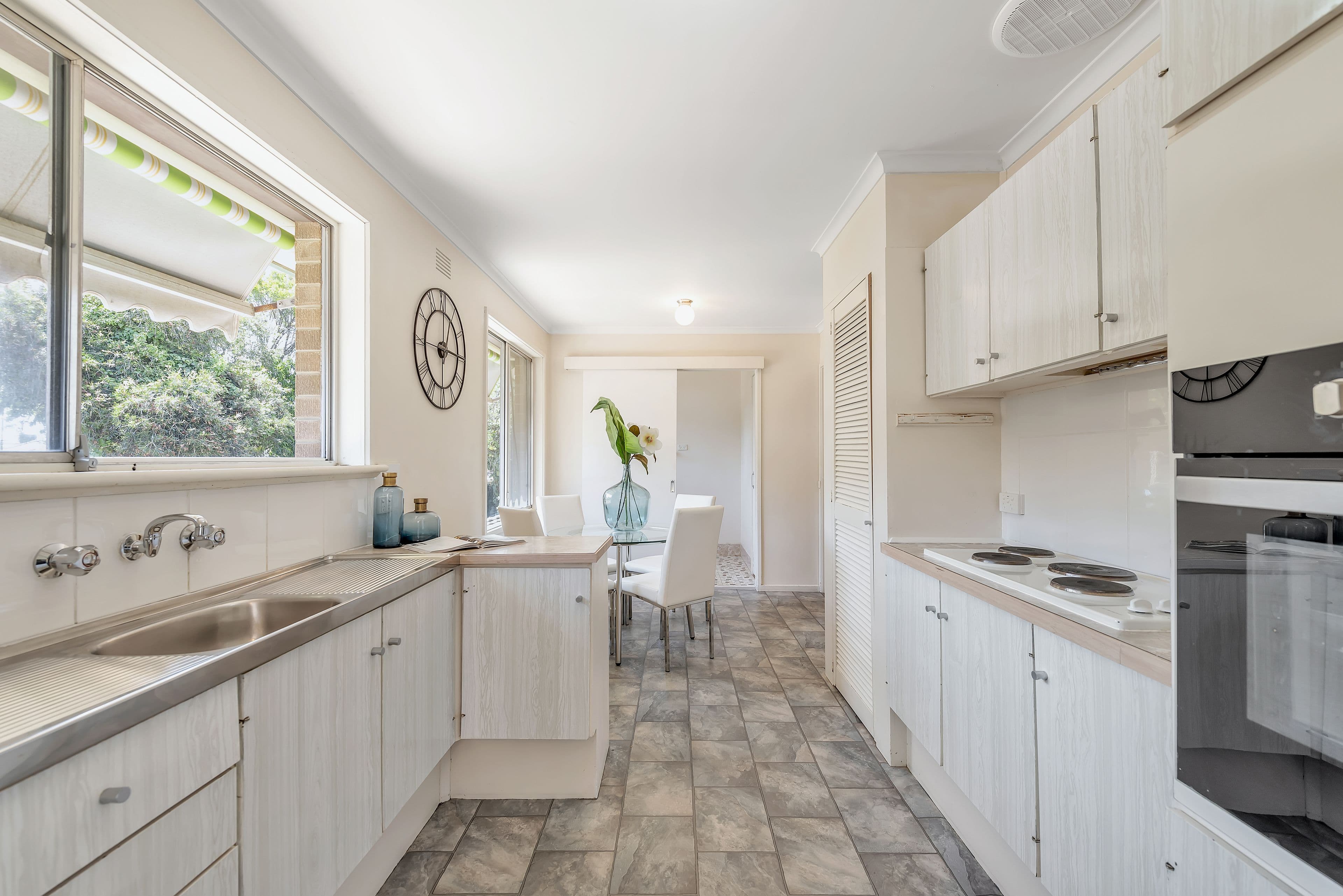 9 Parklands Crescent, Reynella SA 5161, Reynella - Thumbnail 6