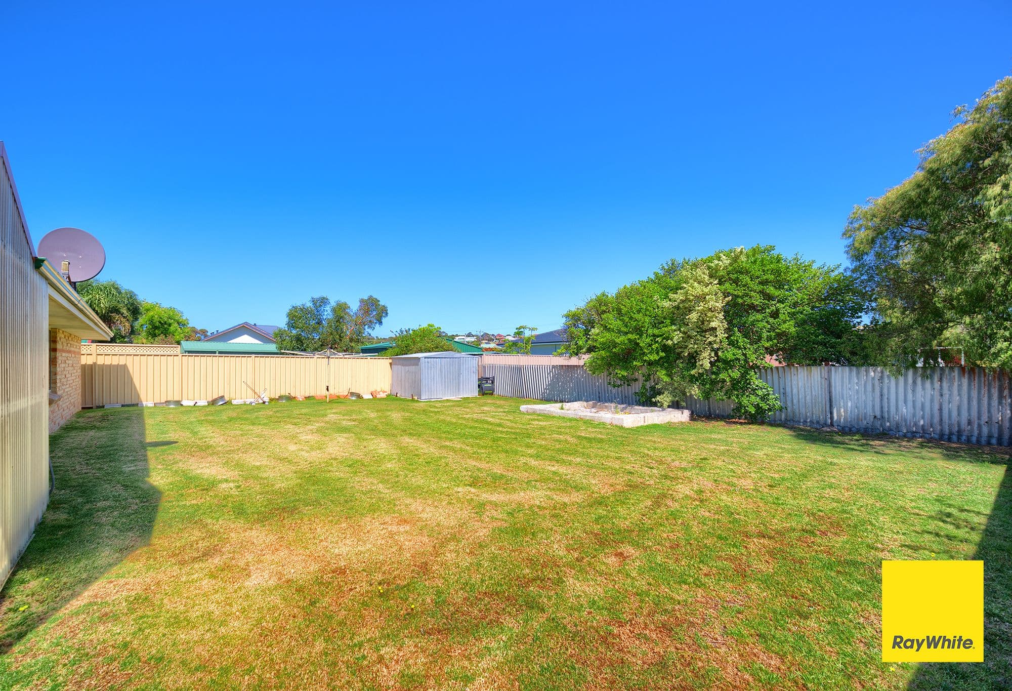 29 Ardross Crescent, Collingwood Park WA 6330, Collingwood Park - Thumbnail 6