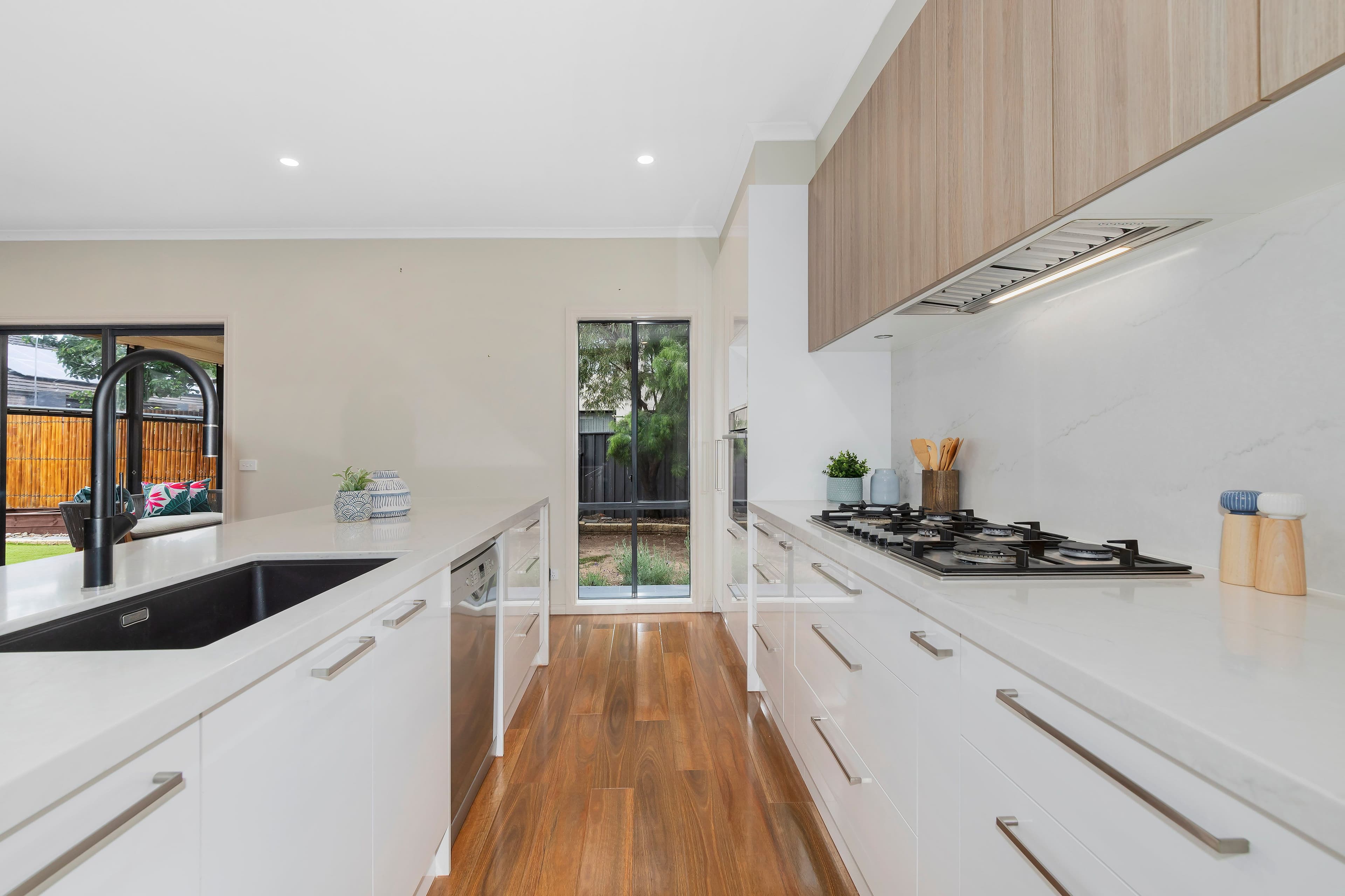 14 Le Page Run, South Morang VIC 3752, South Morang - Thumbnail 2