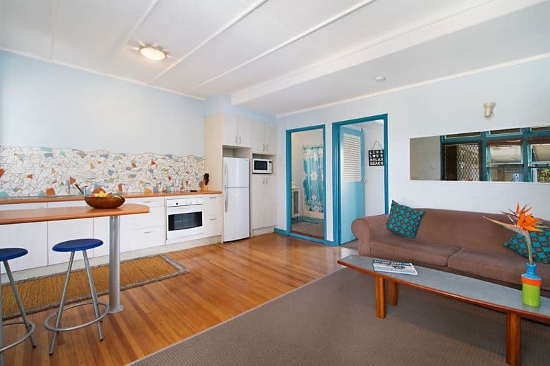 16 'Bamboo Court', 16 The Esplanade, Burleigh Heads QLD 4220, Burleigh Heads - Thumbnail 4