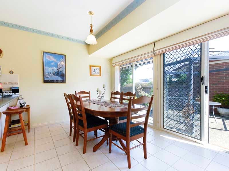 10 Cabernet Court, WAURN PONDS VIC 3216, Waurn Ponds - Thumbnail 3