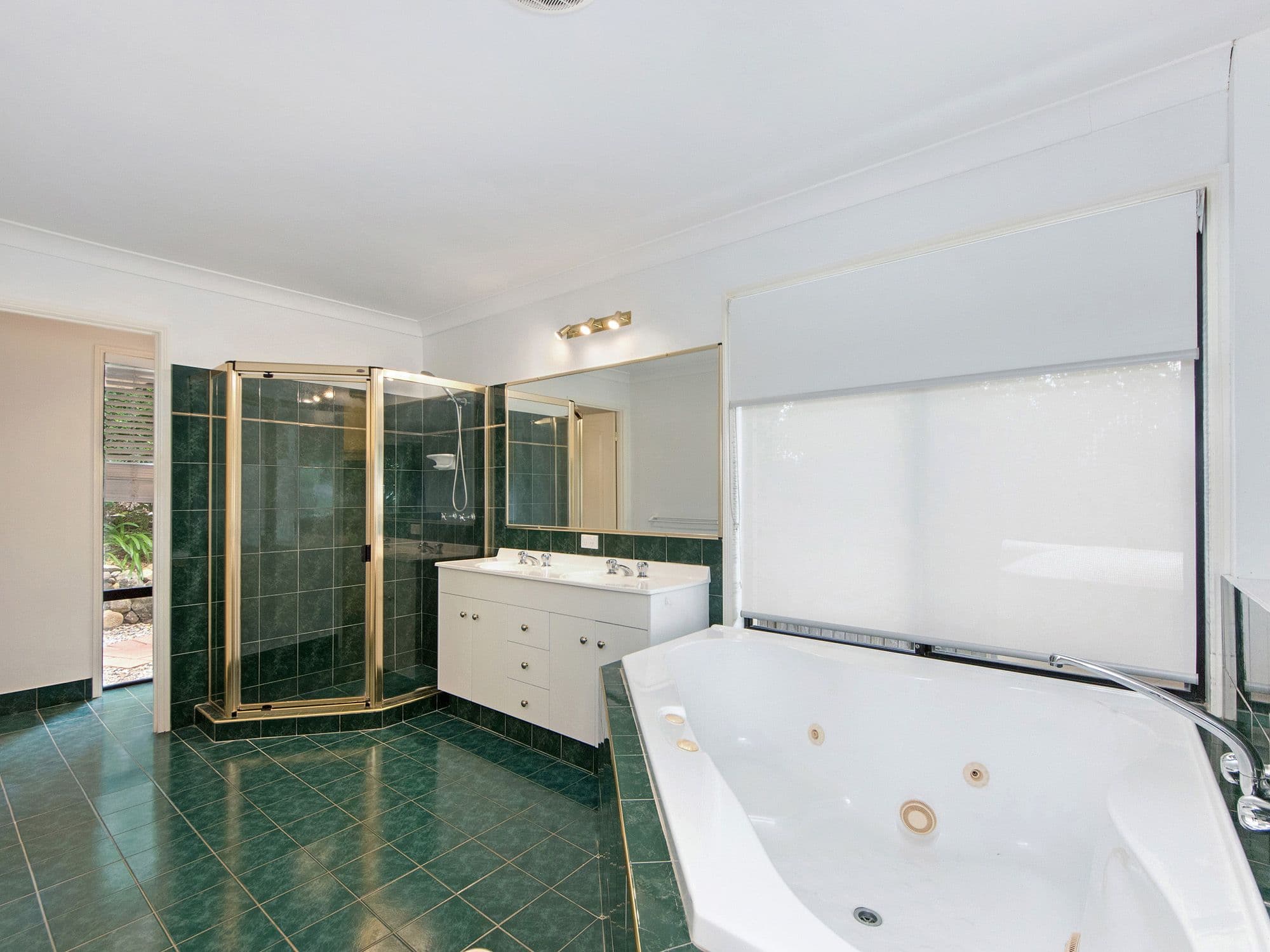 16 Garrard Street, Upper Coomera QLD 4209, Upper Coomera - Thumbnail 6