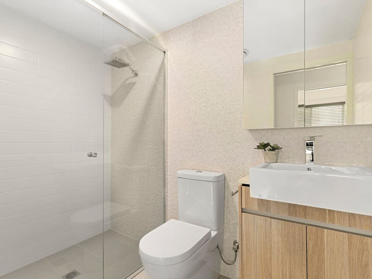 61 Ludwick Street, Cannon Hill QLD 4170, Cannon Hill - Thumbnail 5