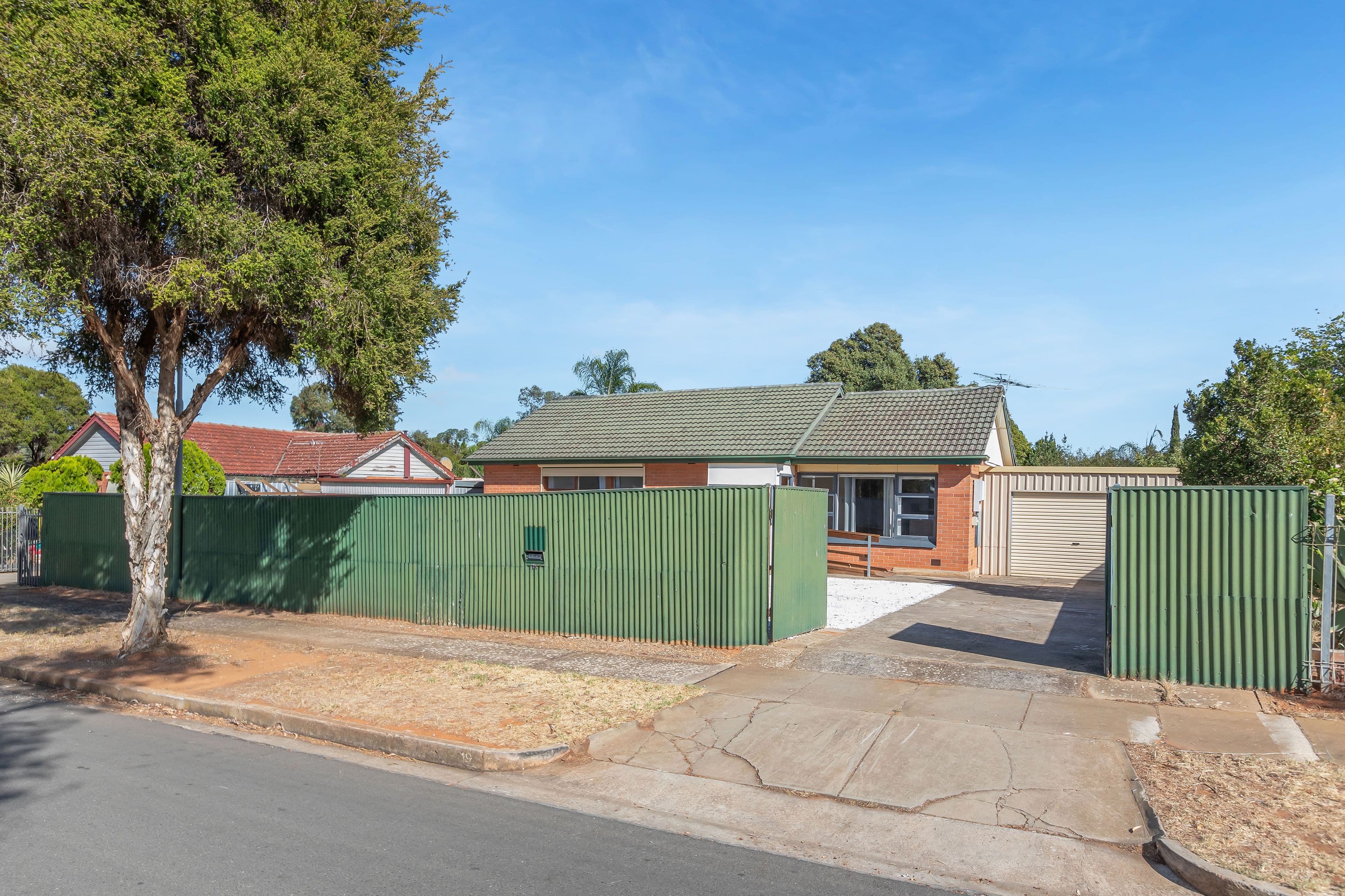 19 Kenner Street, Elizabeth Downs SA 5113, Elizabeth Downs - Thumbnail 2