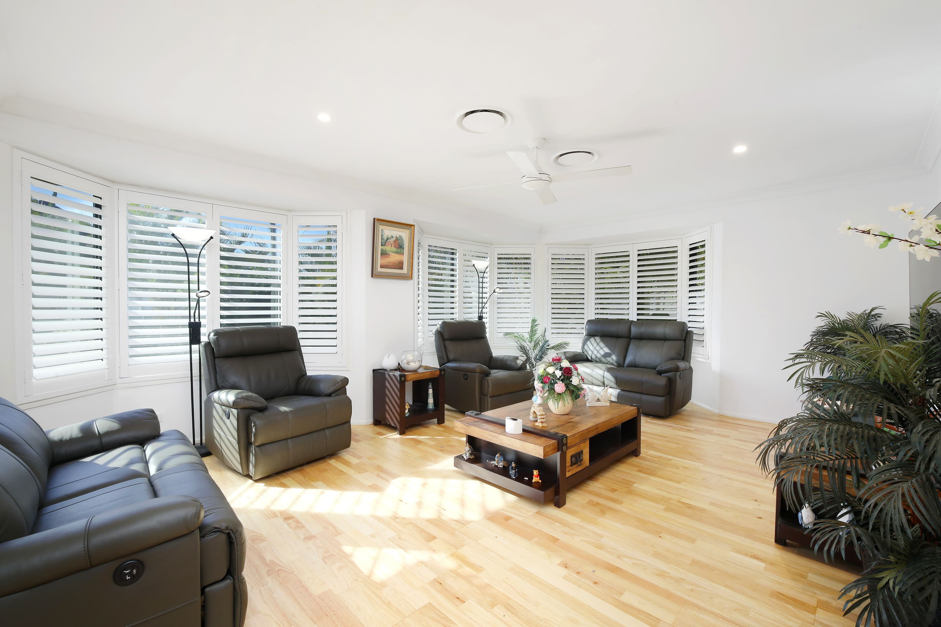 92a Kincumber Crescent, Davistown NSW 2251, Davistown - Thumbnail 4