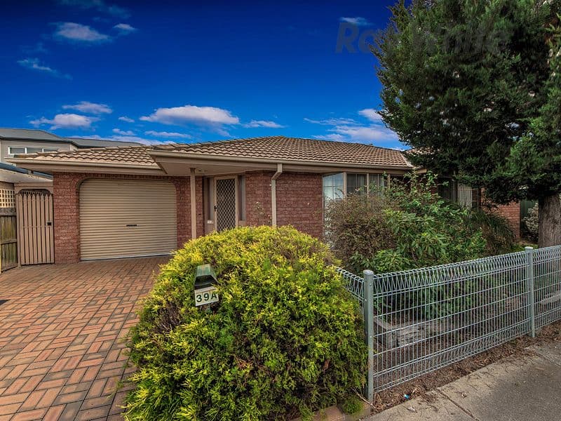 39a Oberon Avenue, St Albans VIC 3021, St Albans - Image 1