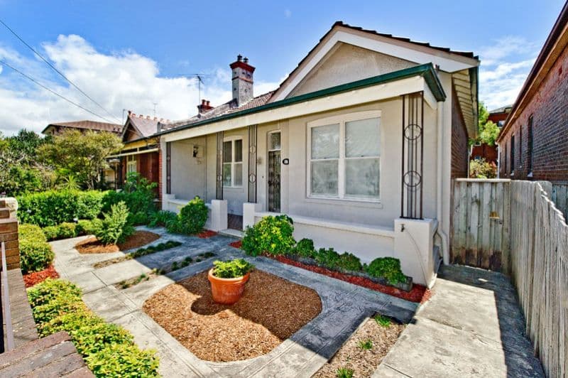 27 Hillside Road, Rosanna, Rosanna - Image 1
