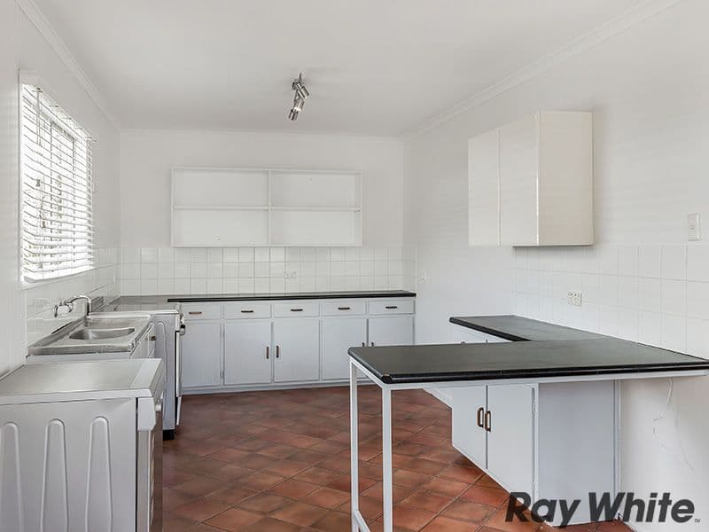 18 Cawdor Street, Arana Hills QLD 4054, Arana Hills - Thumbnail 2