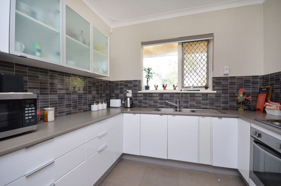House 399 Sydenham Street, Belmont WA 6104, Belmont - Thumbnail 2