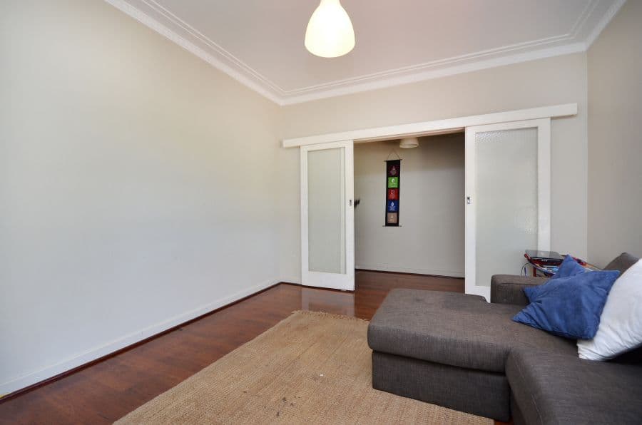 House 399 Sydenham Street, Belmont WA 6104, Belmont - Thumbnail 6