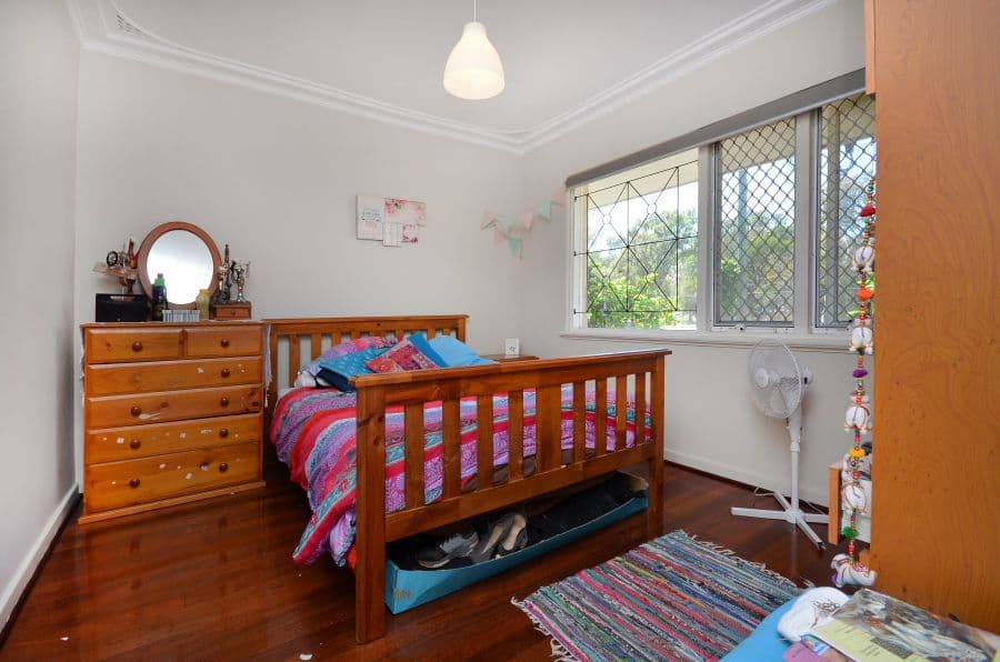House 399 Sydenham Street, Belmont WA 6104, Belmont - Thumbnail 8