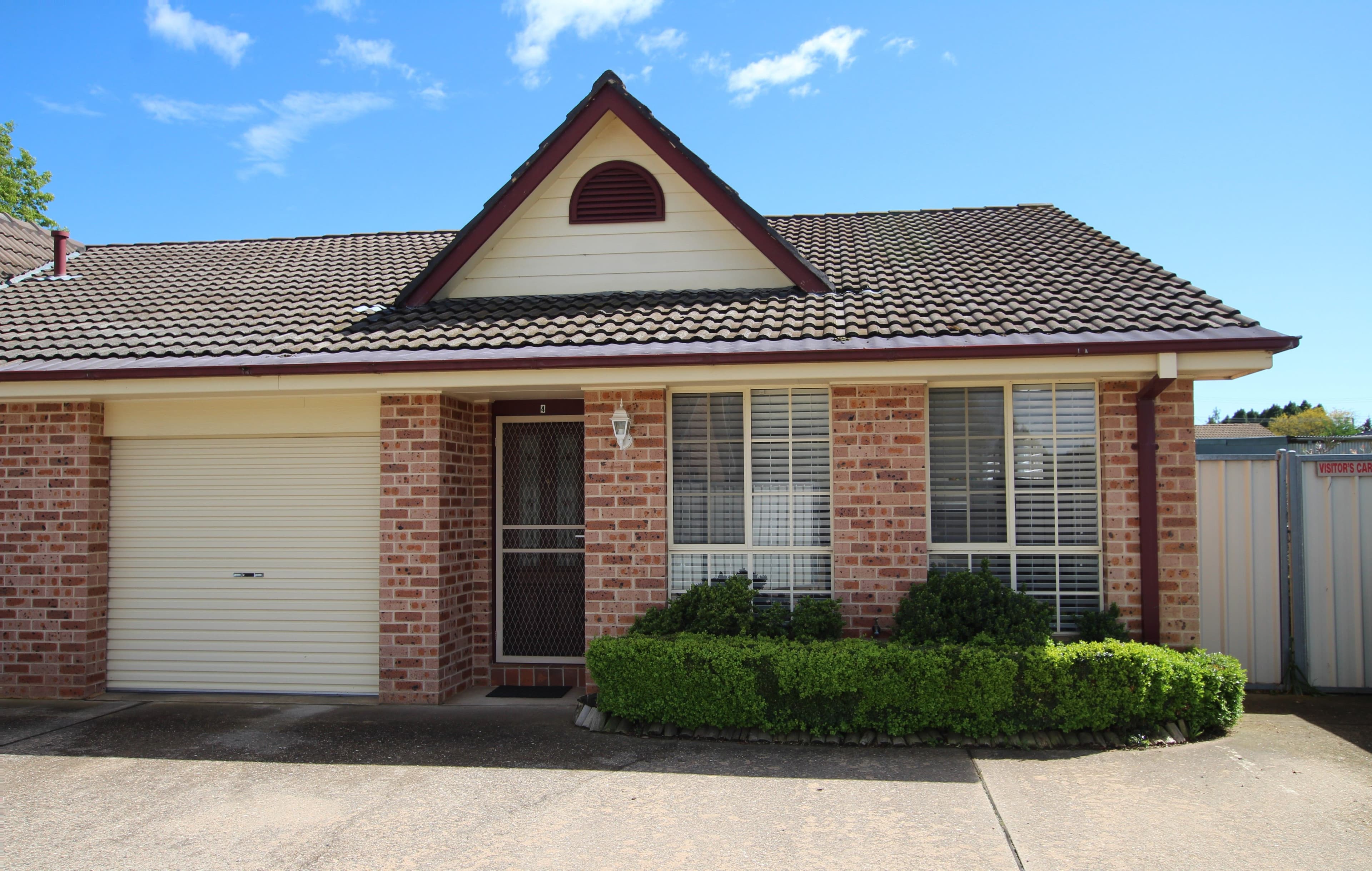 4/1 Queen Street, Oberon NSW 2787, Oberon - Image 1