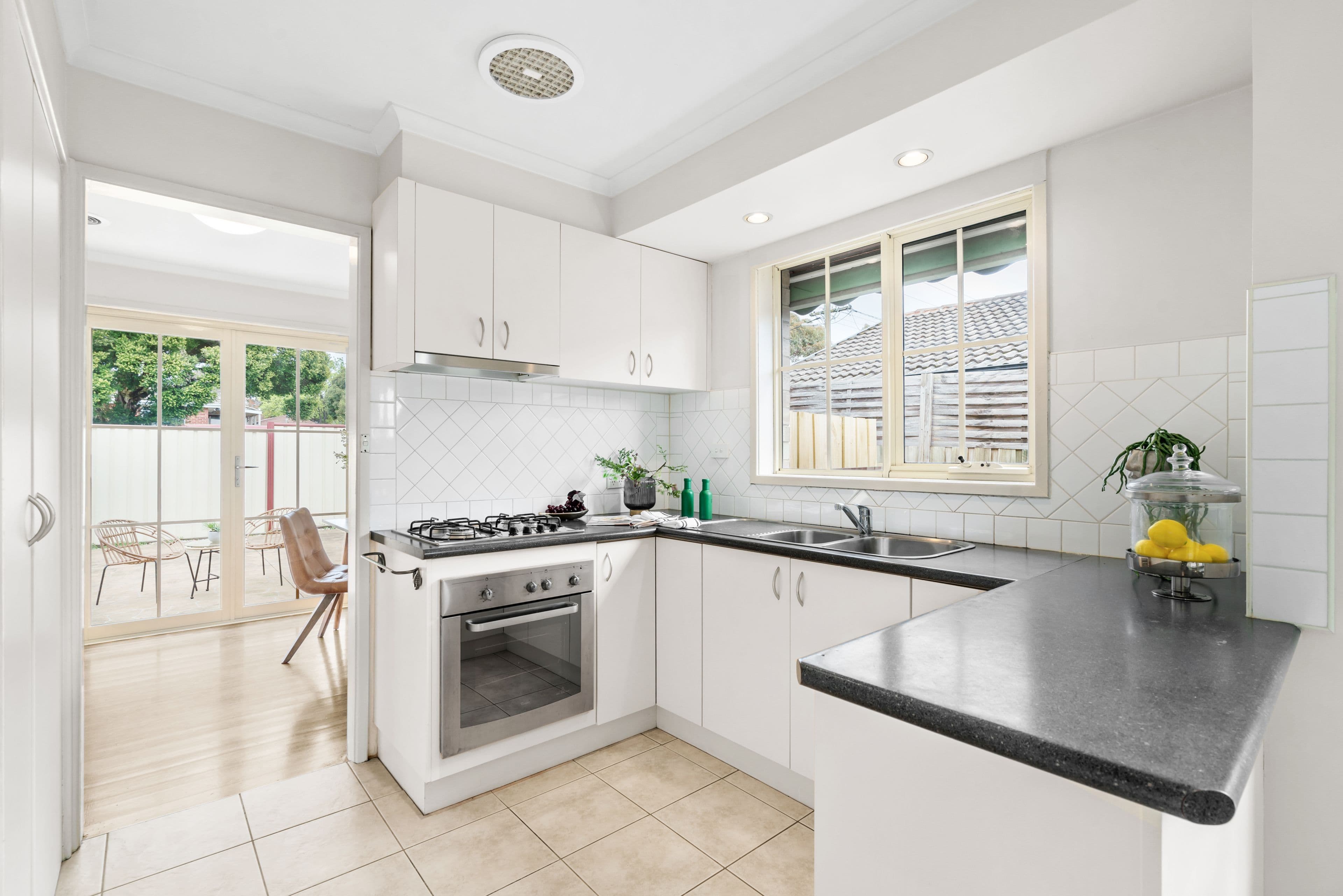 26 Heysen Drive, Sunbury VIC 3429, Sunbury - Thumbnail 3