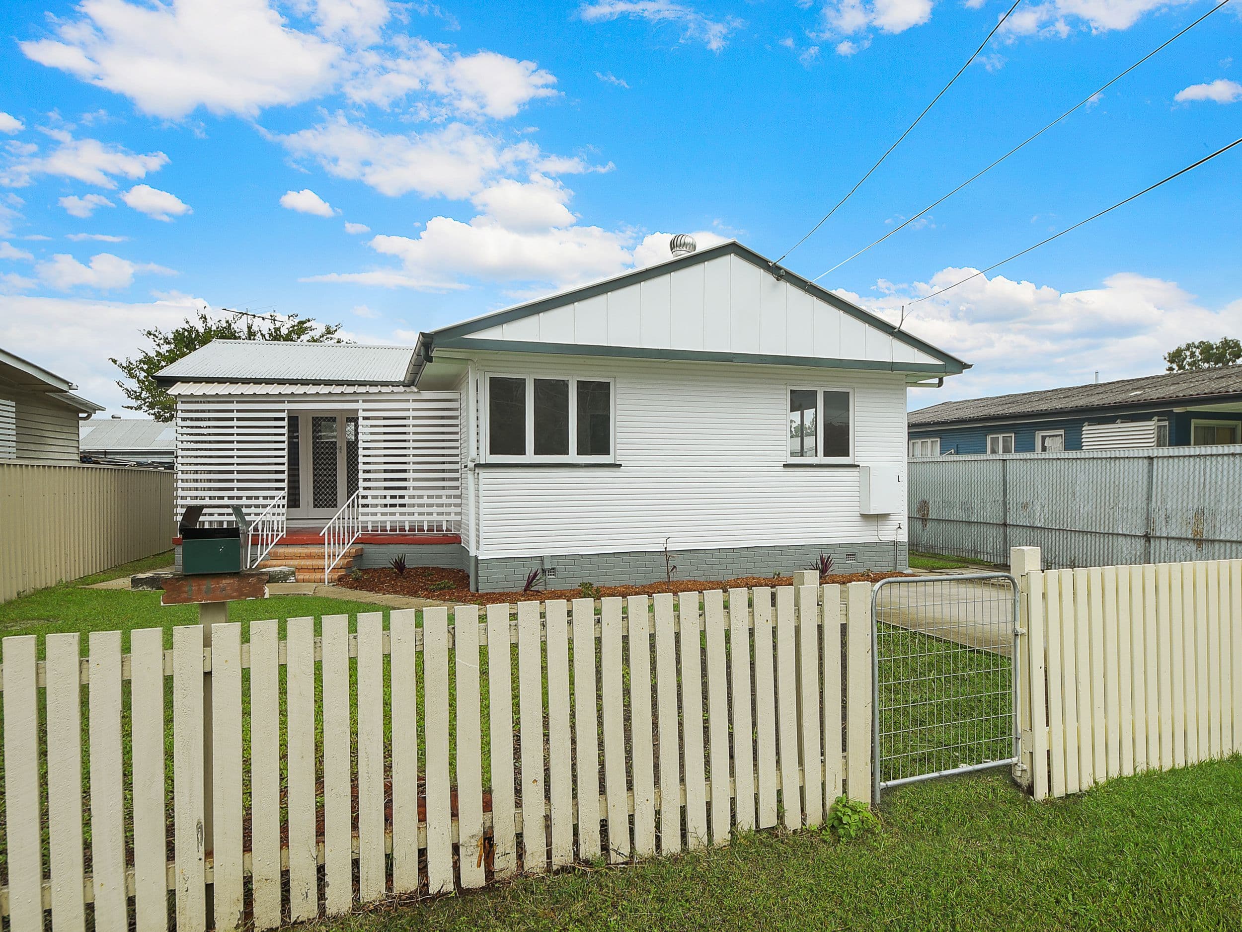 116 Hoskins Street, Sandgate QLD 4017, Sandgate - Thumbnail 2