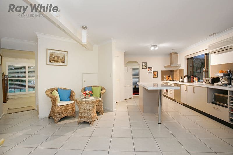 5 Yew Street, MIDDLE PARK QLD 4074, Middle Park - Thumbnail 4
