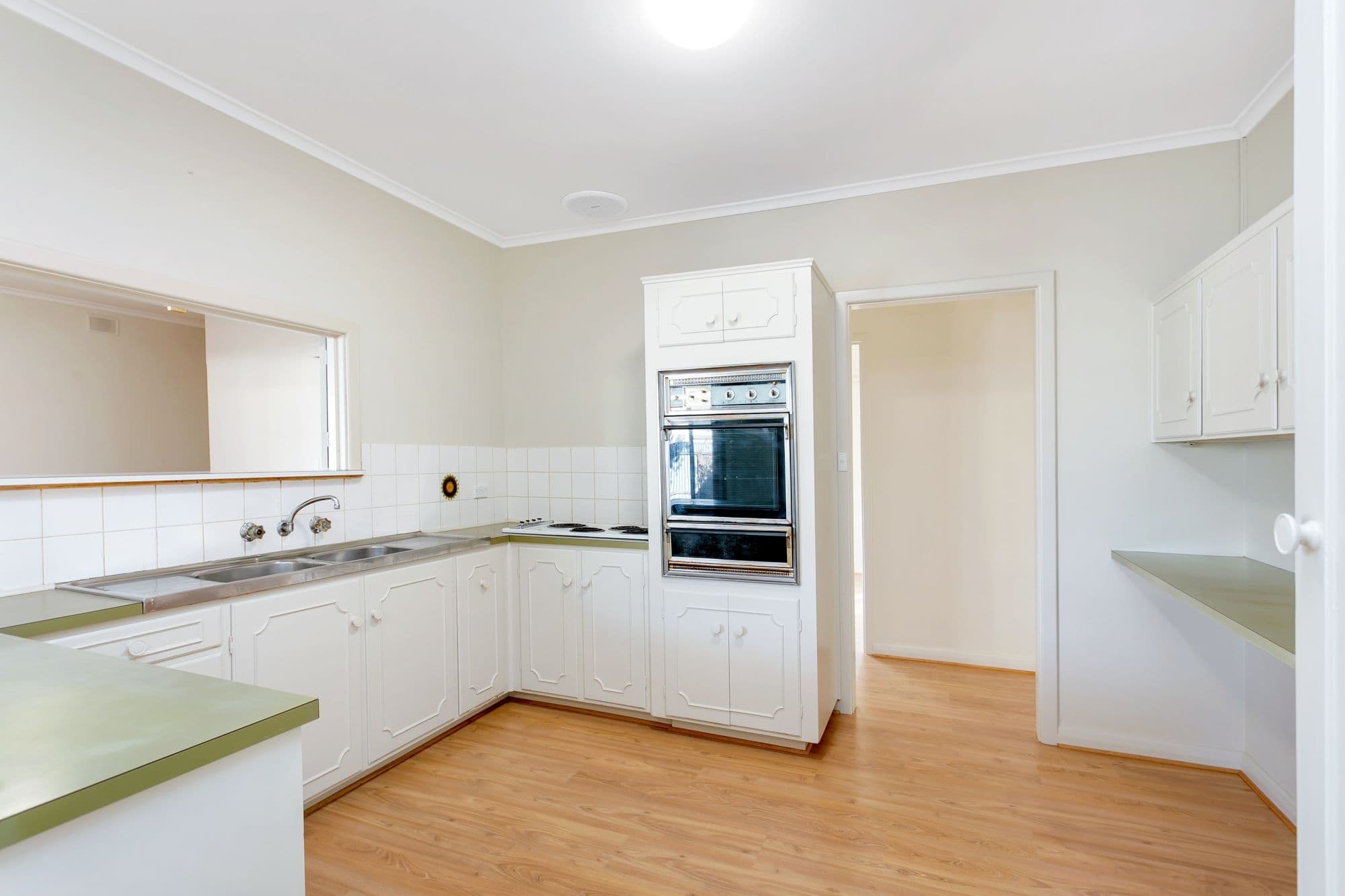 404 Tapleys Hill Road, Fulham Gardens SA 5024, Fulham Gardens - Thumbnail 2