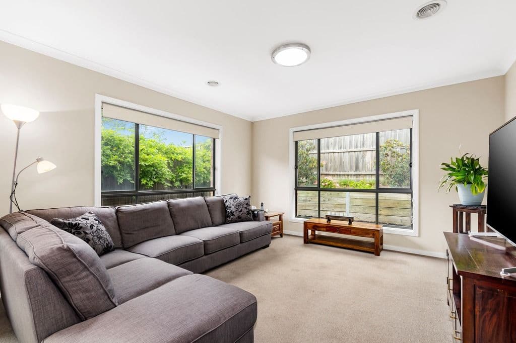 12 Senecio Drive, Doreen VIC 3754, Doreen - Thumbnail 3