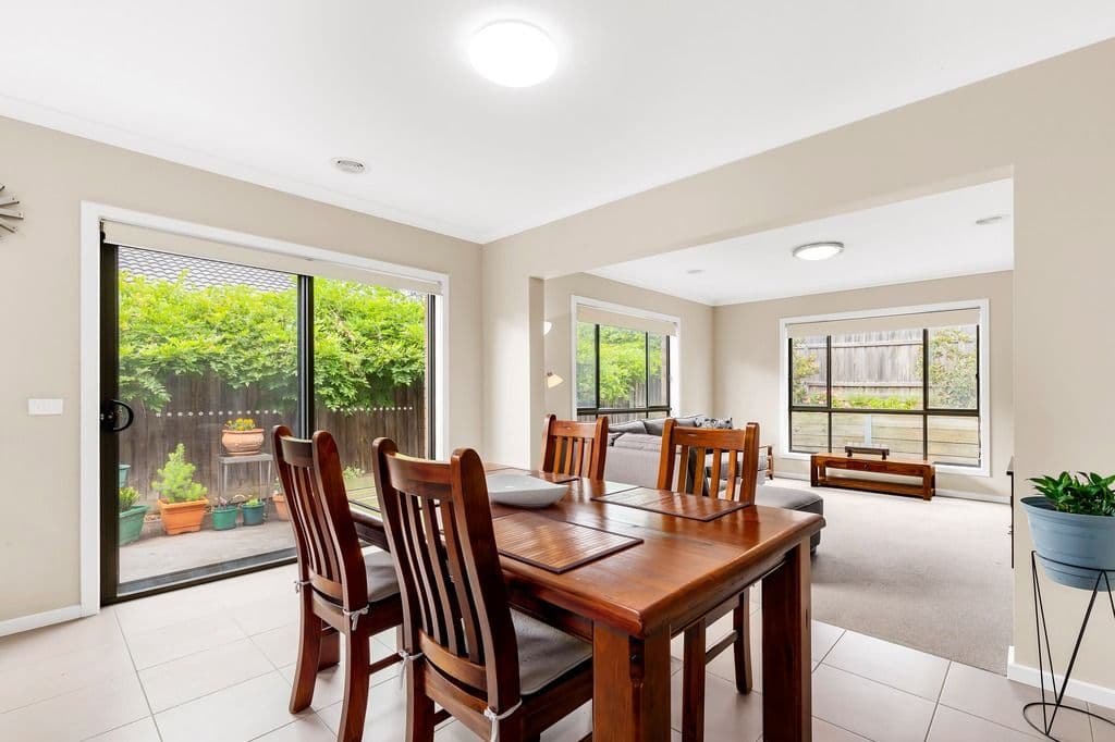 12 Senecio Drive, Doreen VIC 3754, Doreen - Thumbnail 4