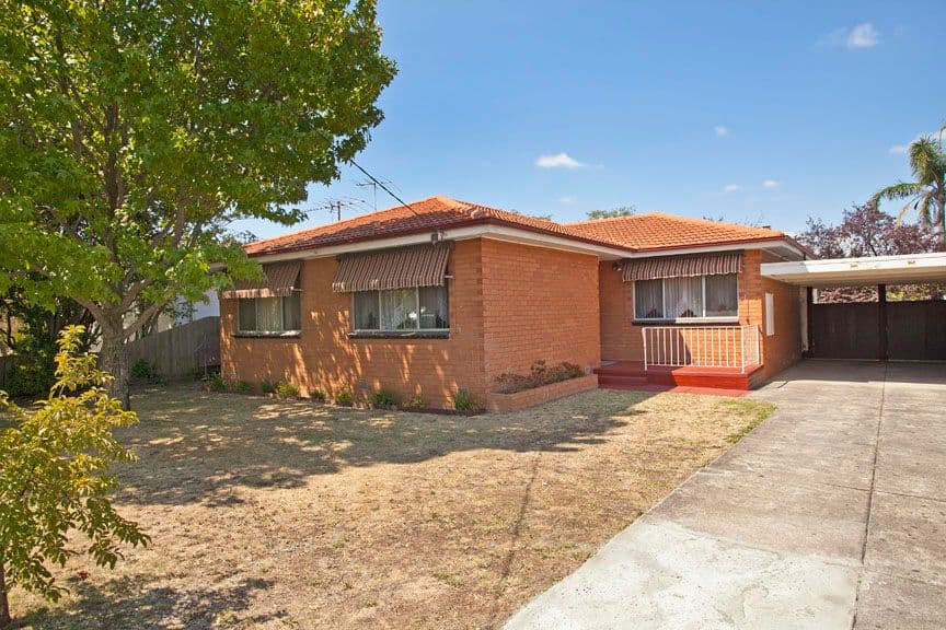 4 Diosma Drive, GLEN WAVERLEY VIC 3150, Glen Waverley - Image 1