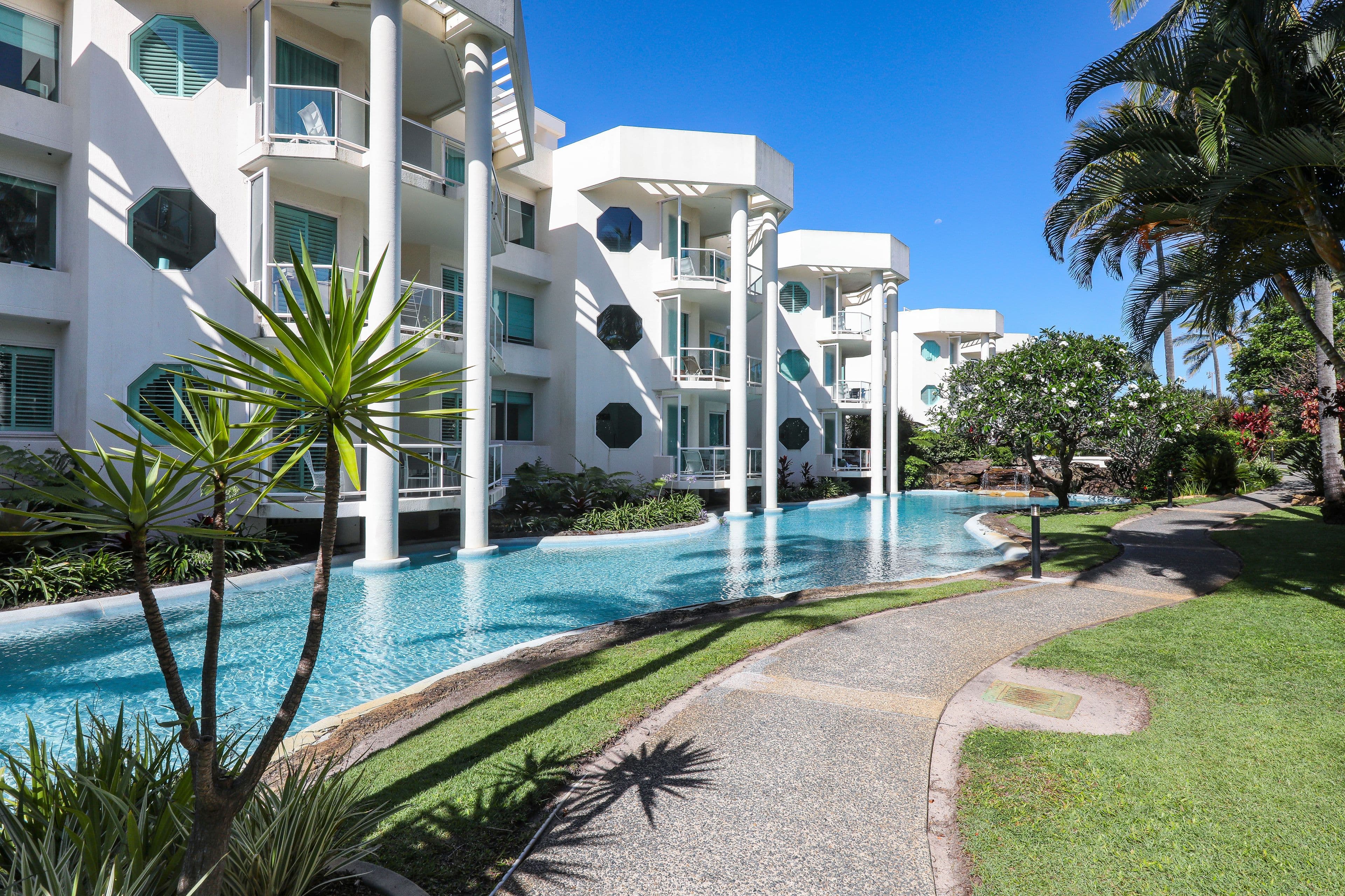 135 'Pacific Mirage' Seaworld Drive, Main Beach QLD 4217, Main Beach - Thumbnail 4