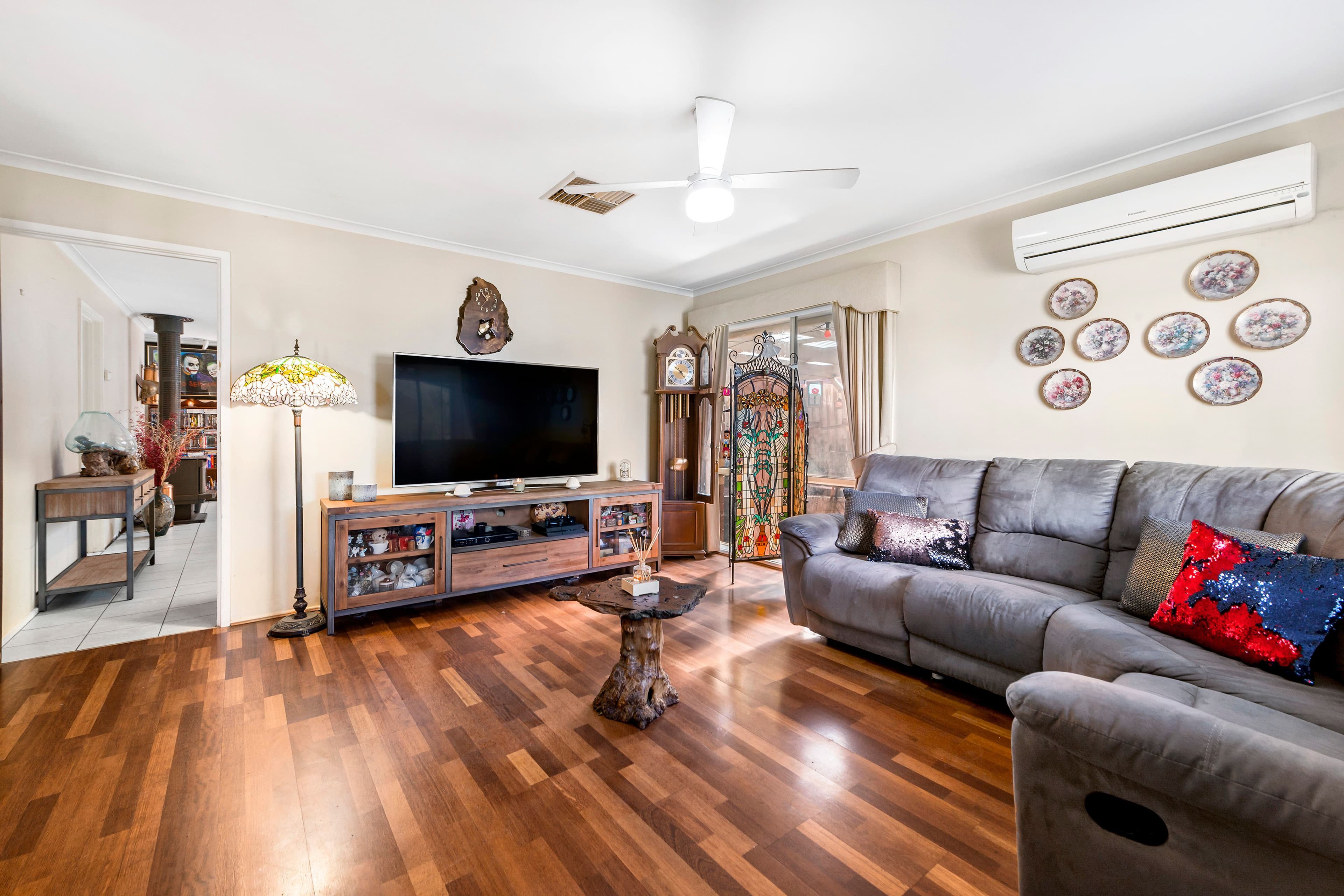 10 Penlow Court, Hillside VIC 3037, Hillside - Thumbnail 2