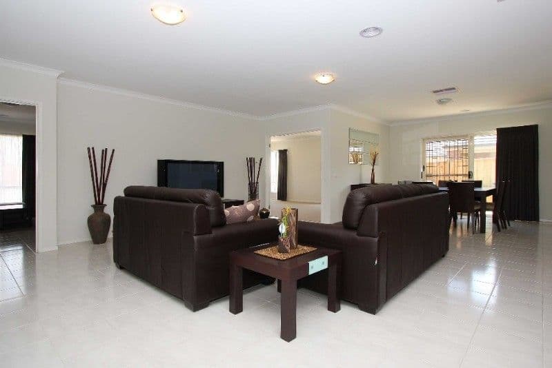 16 Kitchin Road, SOUTH MORANG VIC 3752, South Morang - Thumbnail 4