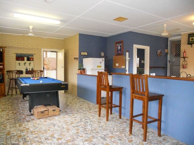 2 McGinn Street, WEST MACKAY QLD 4740, West Mackay - Thumbnail 3